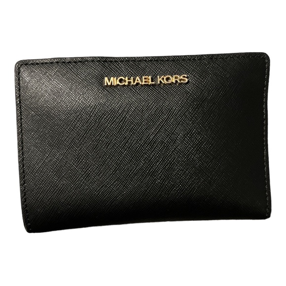 Michael Kors Handbags - Michael Kors Jet Set Medium Black Saffiano Leather Wallet